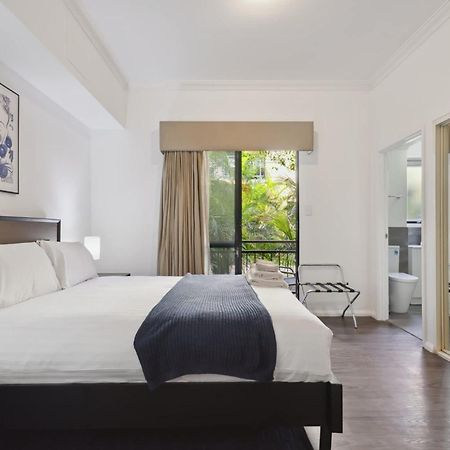 Stylish & Modern 1-Bedroom Apartment In The Heart Of Northbridge Perth Exterior photo