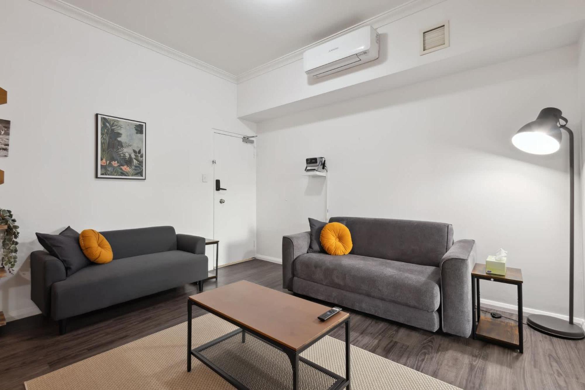 Stylish & Modern 1-Bedroom Apartment In The Heart Of Northbridge Perth Exterior photo